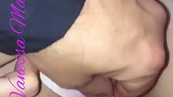Lass Dich Extra Bezahlen, Wenn Du Deinem Chef Einen Blowjob Gibst Und Ein Bonusgeschenk Erhältst