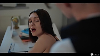 Teen (18+) Pornstar Gets Creampied By Teacher In Time Freeze Video