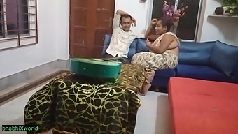 Indian Bhabhi Requests For Sex In Hindi!